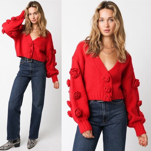 *PREORDER* Lucky To Be In Love Red Rose Cropped Sweater - Picture 1 of 3